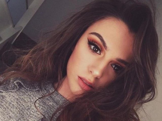 1D同期の英歌手シェール・ロイドが妊娠、大きくなったお腹を公開