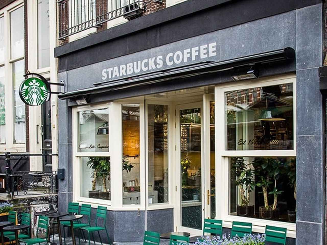 スターバックスで働く母、子守がおらず困っていたときの店の対応に感動