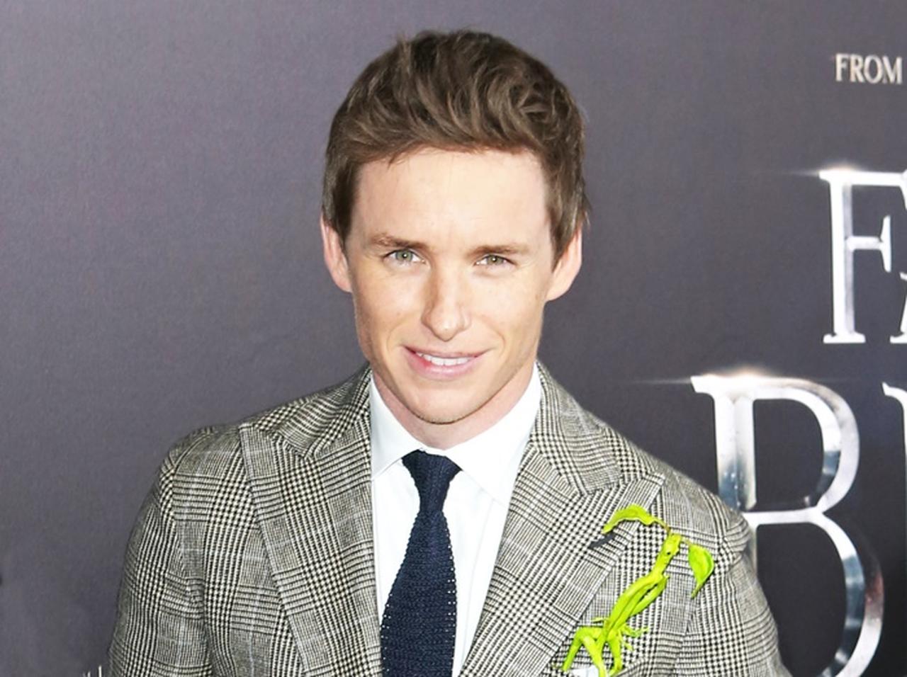 エディ・レッドメイン、『ファンタビ』でジュード・ロウ演じるダンブルドアと共演した感想を明かす