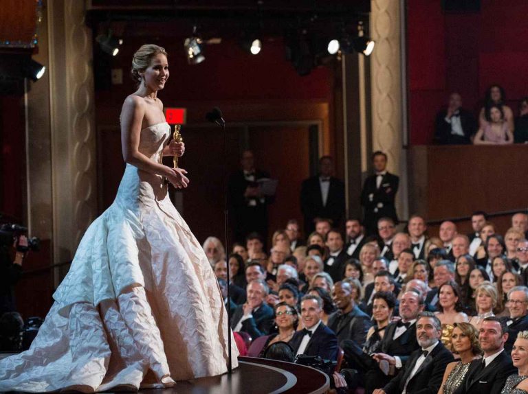 「セクハラ」に揺れたハリウッド、当事者のセレブの本音とは?