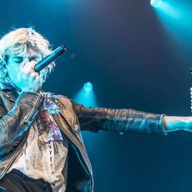 R5来日公演で日本愛炸裂！ヒット曲連発でファン熱狂