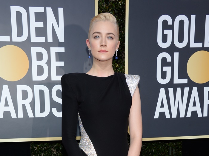 『レディ・バード』でゴールデン・グローブ初受賞の23歳女優、スピーチ中に母親と生電話