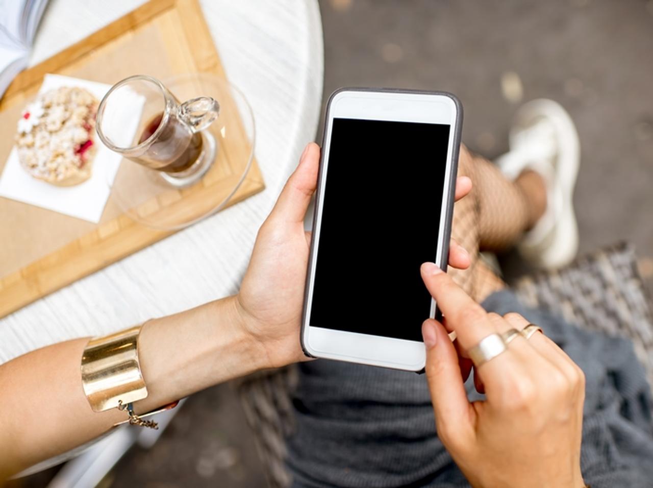 人気セレブが発見、スマホのある「機能」が優秀すぎて引くレベル