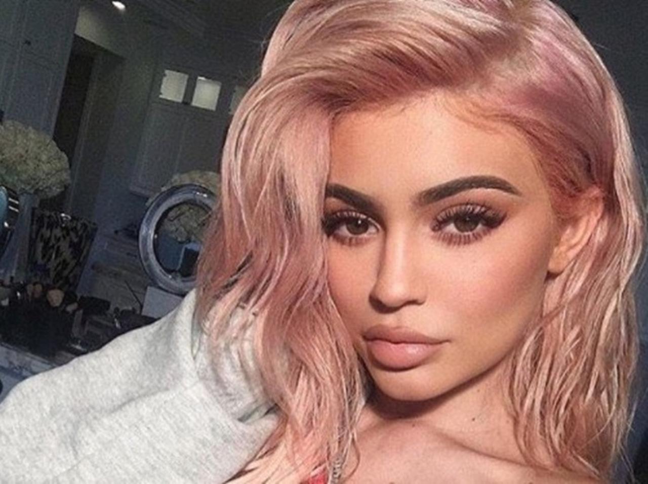 20歳カイリー・ジェンナー、出産祝いに恋人からもらった高級すぎるプレゼントって？