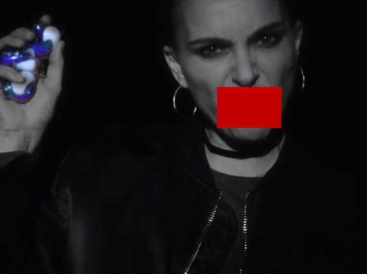 正統派女優ナタリー・ポートマン、12年ぶりの「ラップ」でブラックジョークさく裂