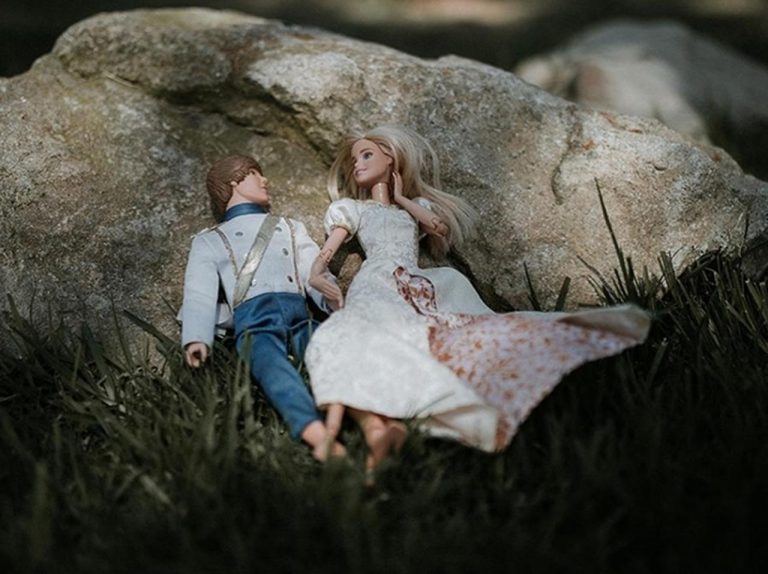 バービー人形の結婚写真、プロの写真家が撮影するとこんなに素敵に