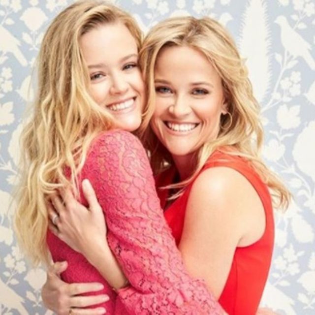 モデルデビューも！リース・ウィザースプーンの18歳娘が美人すぎる