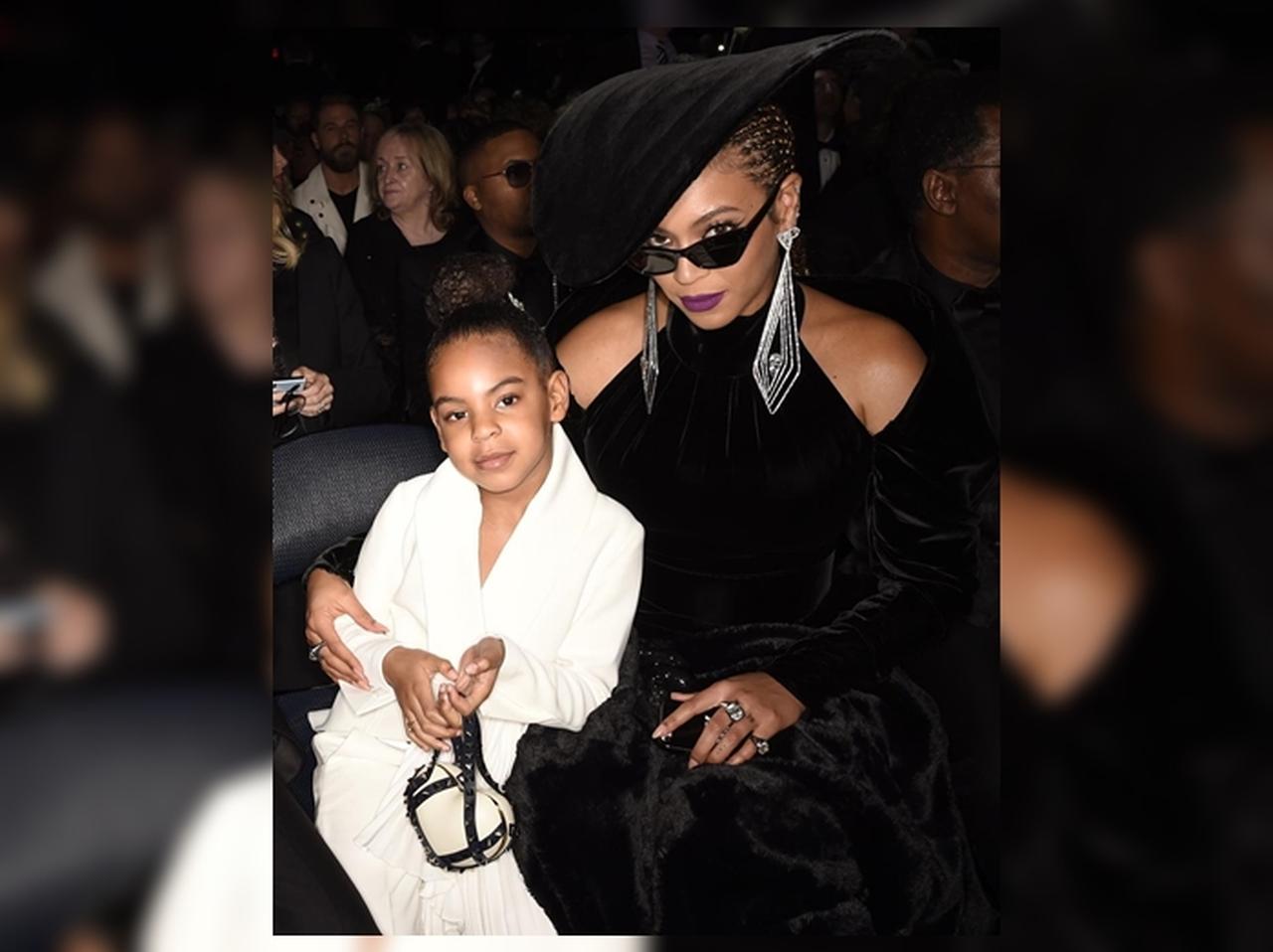 ビヨンセの6歳娘、グラミー賞で持っていたのは28万円のバッグ