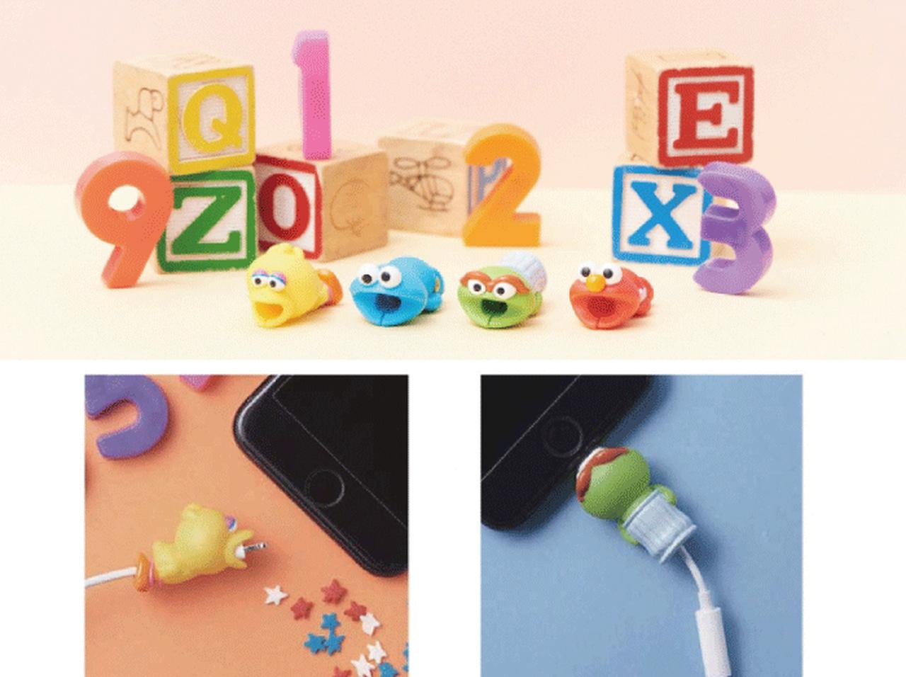 カワイイ♡セサミストリートのキャラが「ガブっ」と携帯にかみつく！