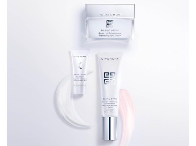 ジバンシイから新美白アイテム誕生！ポーチやバッグがセットのキットも