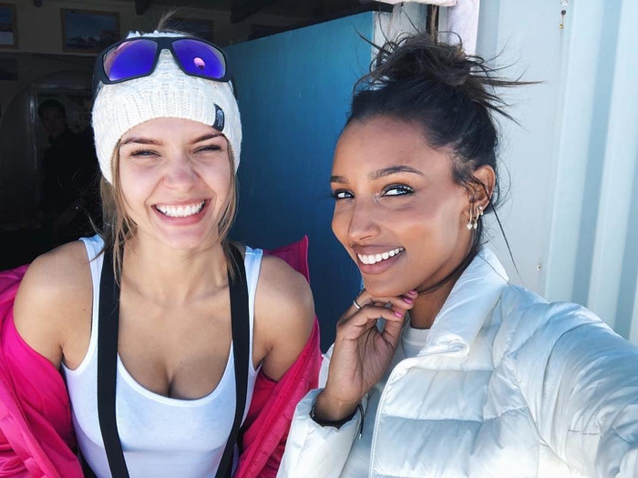 ヴィクシーモデルが教える、ジムに行かなくても鍛えられるエクササイズ