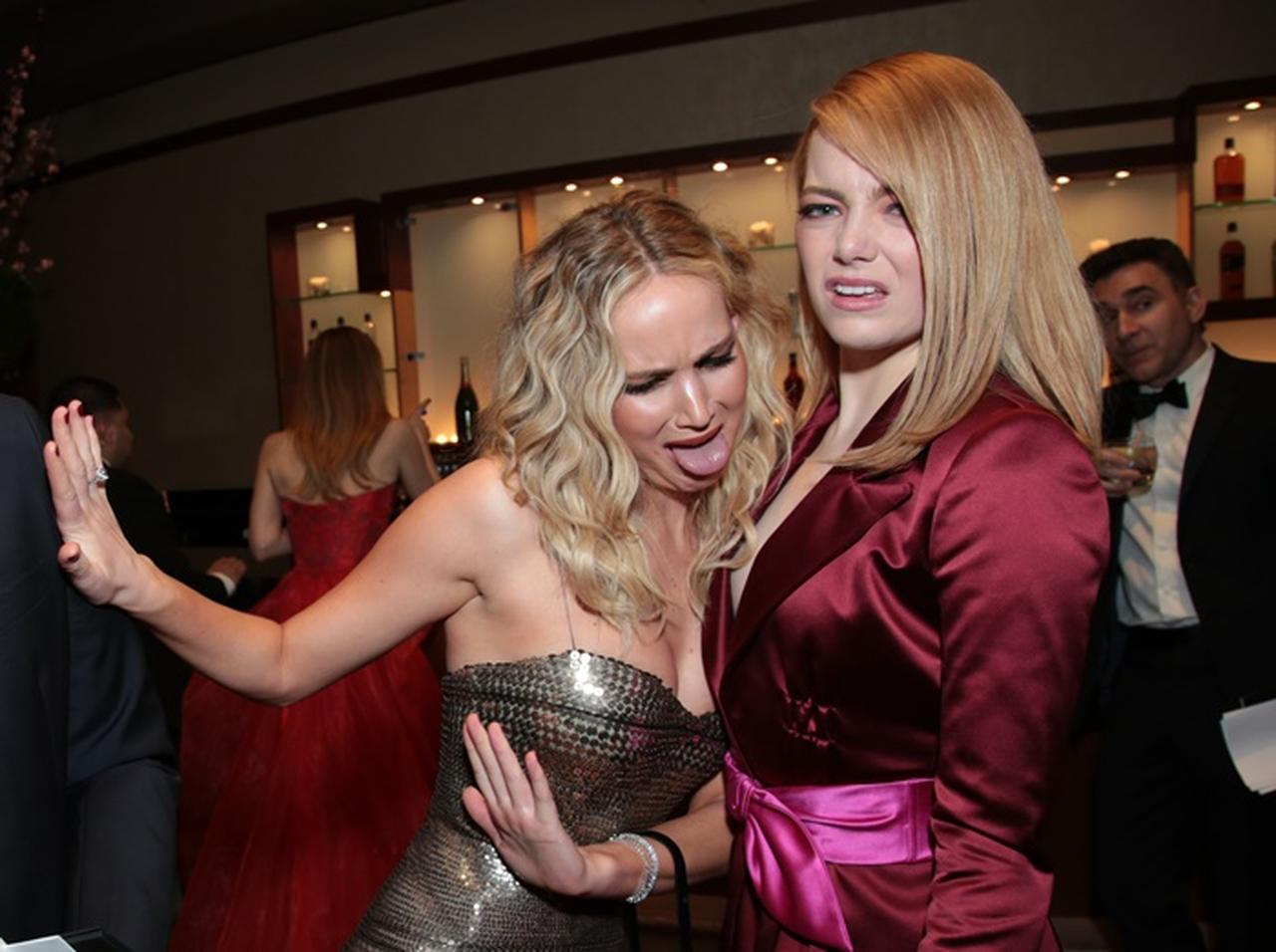 ジェニファー・ローレンスとエマ・ストーン、「BFF」を証明する1枚の写真