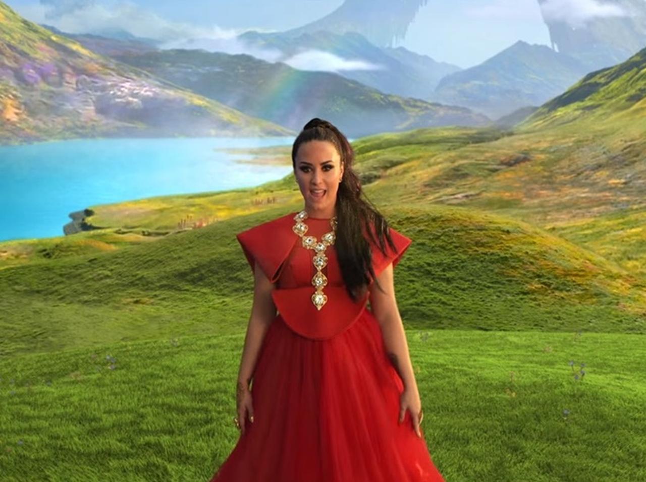 デミ・ロヴァートがディズニー新作映画『A Wrinkle in Time』で渾身の応援ソングを熱唱