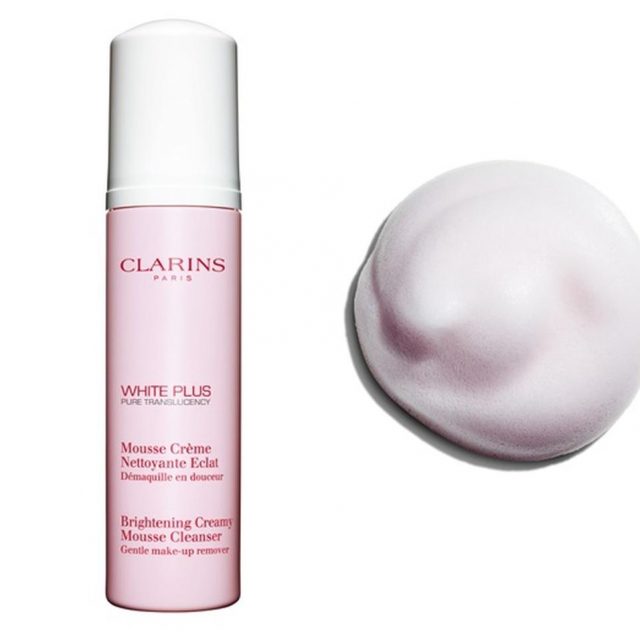 クラランス、クリアな美白肌を引き出すムース洗顔を発売