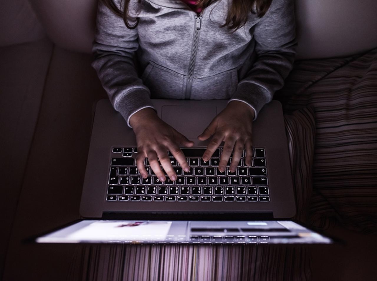 ある女性がSNSで「同姓同名の男性」を300人以上フォロー、目的は？