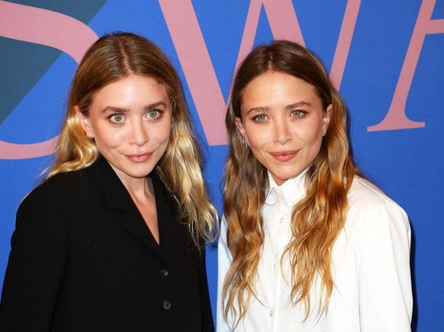 オルセン姉妹、ある謎のジェスチャーに込められた姉妹の絆