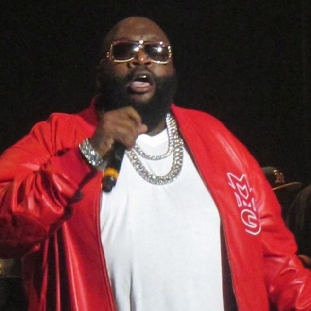 意識不明で発見されたラッパーのリック・ロス、入院4日で自宅に戻る