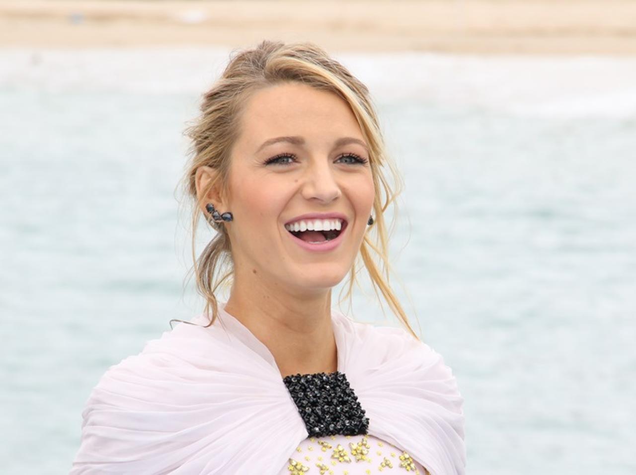 ブレイク・ライヴリー、専属スタイリストを雇わない理由が謙虚すぎる