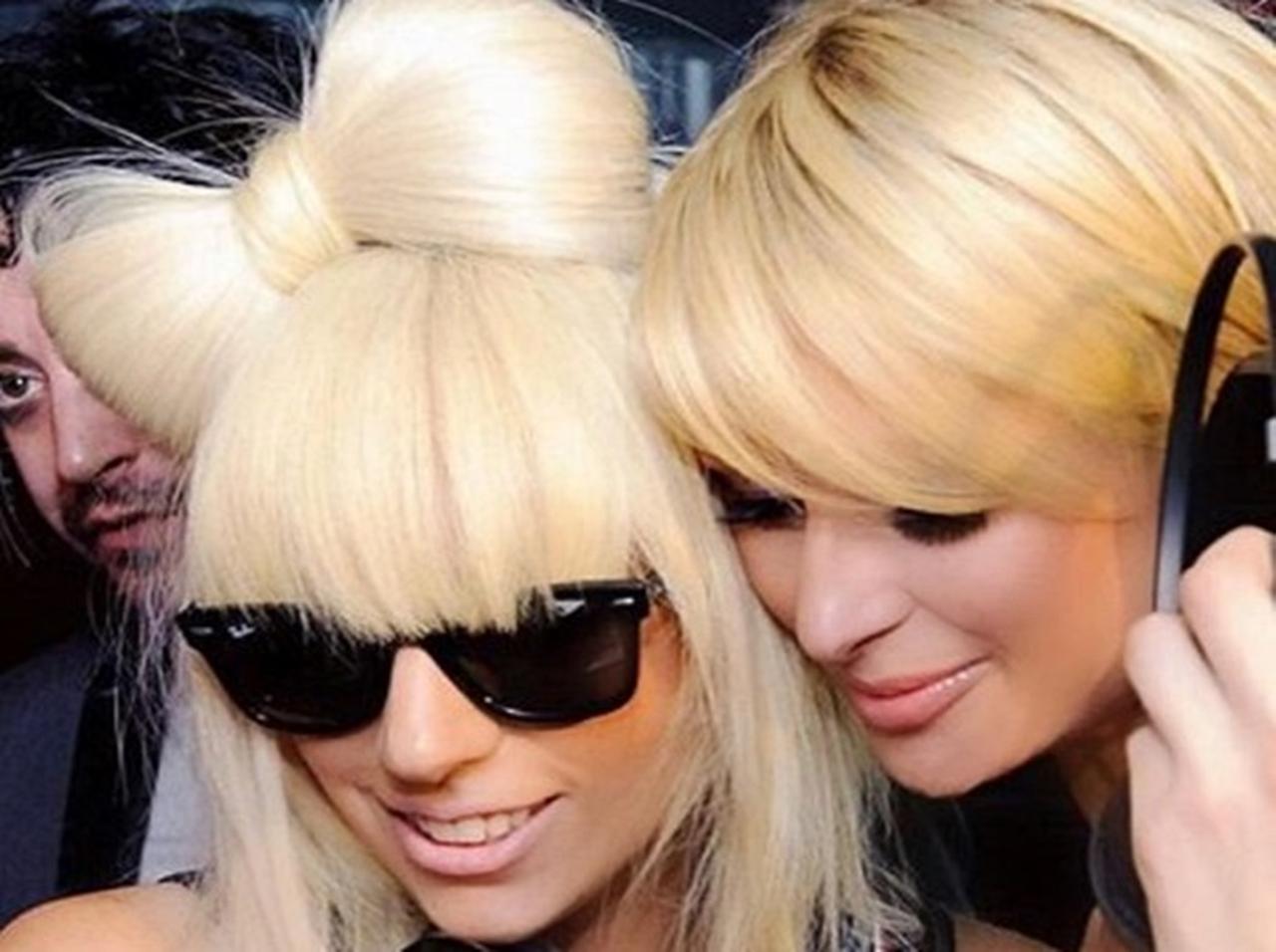 レディー・ガガの誕生日にパリス・ヒルトンが公開した写真が懐かしい