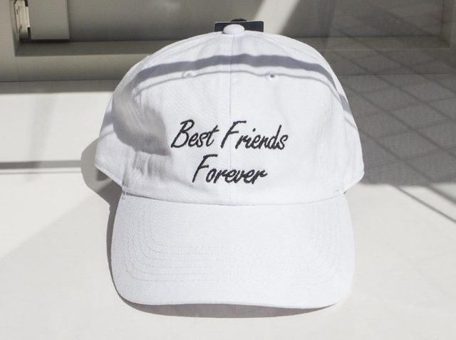 オリジナル刺しゅうキャップが作れる専門店が渋谷にオープン