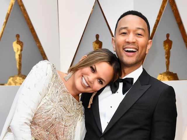 シンガーのジョン・レジェンドの妻が「夫の名字」を名乗らない『理由』が想定外