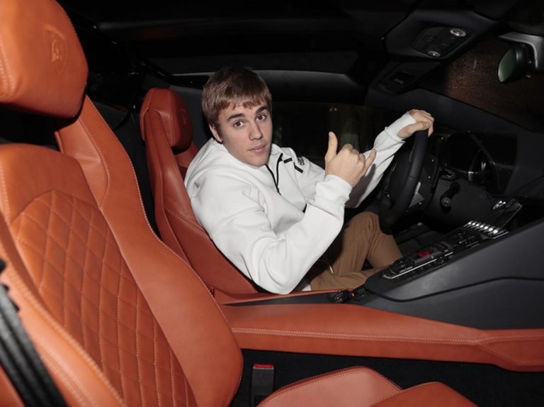 ジャスティン・ビーバー、交通事故に巻き込まれて思わず出た「本音」に爆笑