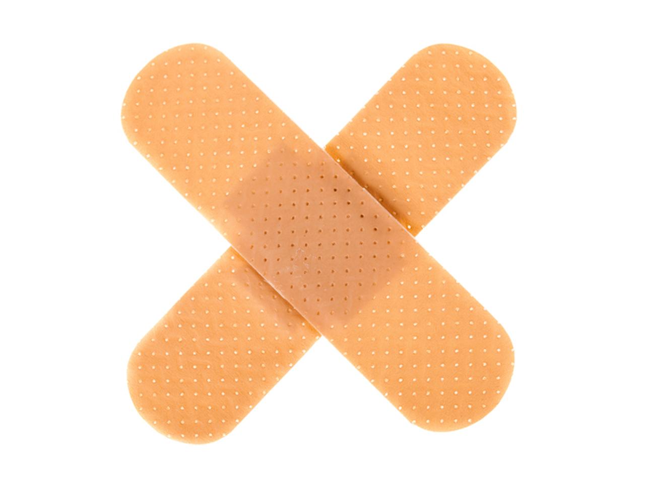 ノーブラで登校した女子高生、乳首に「ばんそうこう」貼るよう指導される