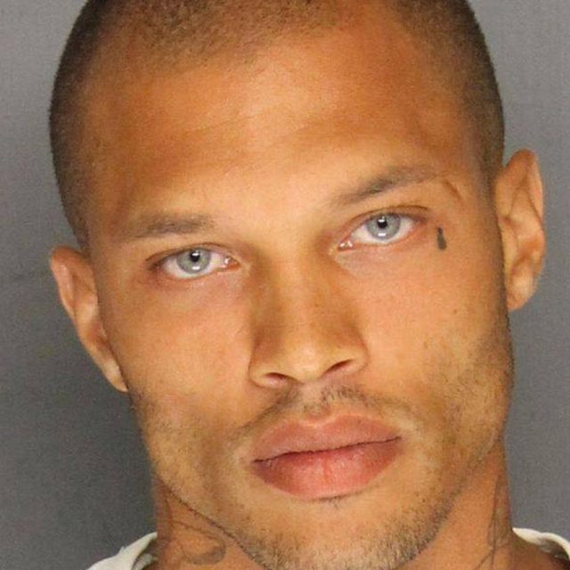 アメリカの「美男美女すぎる」逮捕写真集