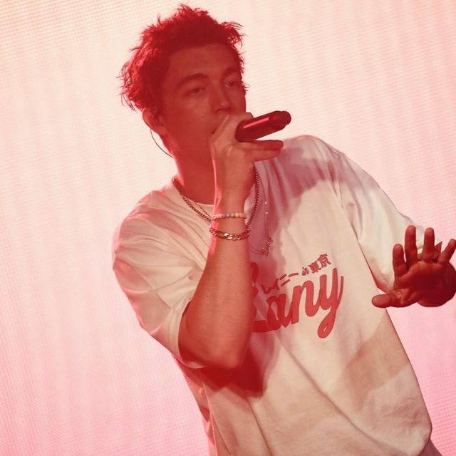 全米“新人アーティストチャート”で1位！LANY来日公演初日でファン大合唱