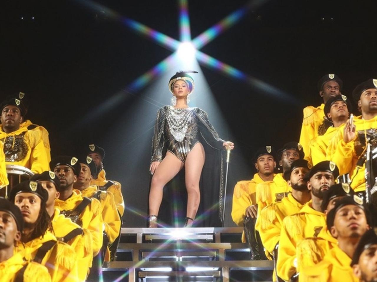 ビヨンセ、コーチェラでの圧巻のステージで記録を樹立