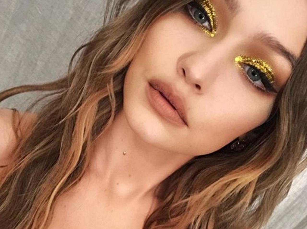 ジジ・ハディッド、豪華な誕生日パーティーに400円のアイシャドウを使用