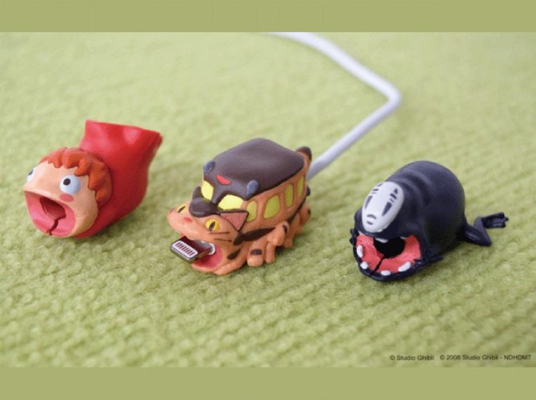 ネコバス、ポニョ、カオナシがガブッと噛みつく「ケーブルカバー」登場