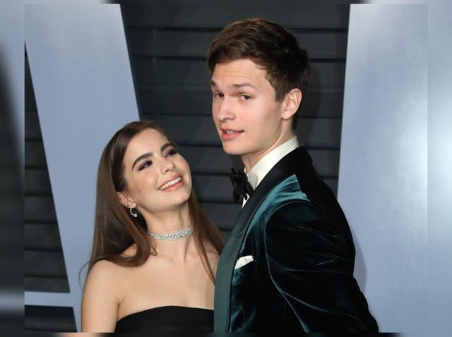 注目の若手俳優アンセル・エルゴート、彼女からの「キスのおねだり」に…？