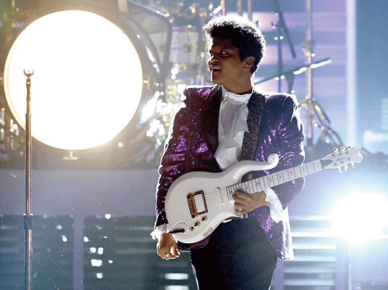 ブルーノ・マーズ、パフォーマンス写真特集【レア写真アリ】