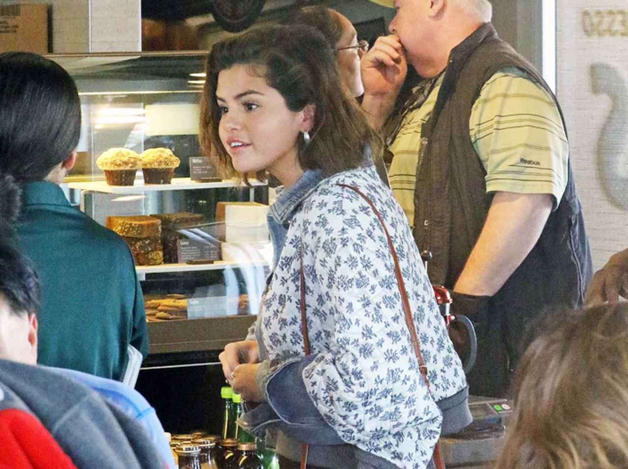 セレーナ・ゴメスが「コーチェラ」参戦をパスしてやっていたことに親近感