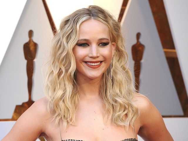 ジェニファー・ローレンス、気まぐれなプライベートメールを親友に公開される