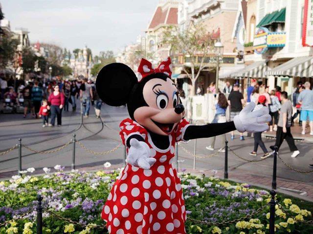 3時間待ちの長蛇の列！『トイ・ストーリー』のポップコーン用バケットがディズニーランドで大人気