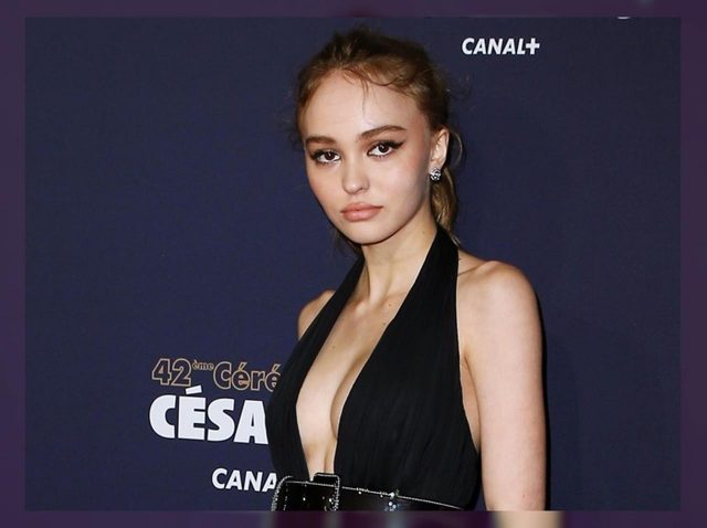 リリー・ローズ・デップ、「破局ヌード」撮影したカメラマンと深夜に親密ムード