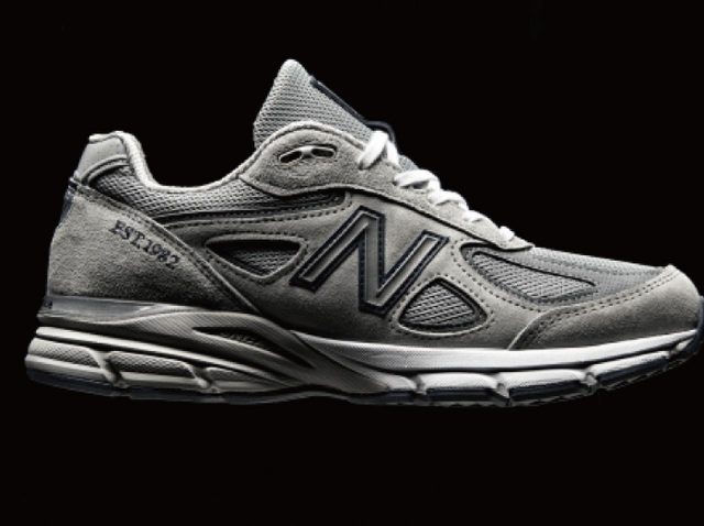 ニューバランス、伝説の「990v4」の限定品「990v4 “1982”」を“限定99足