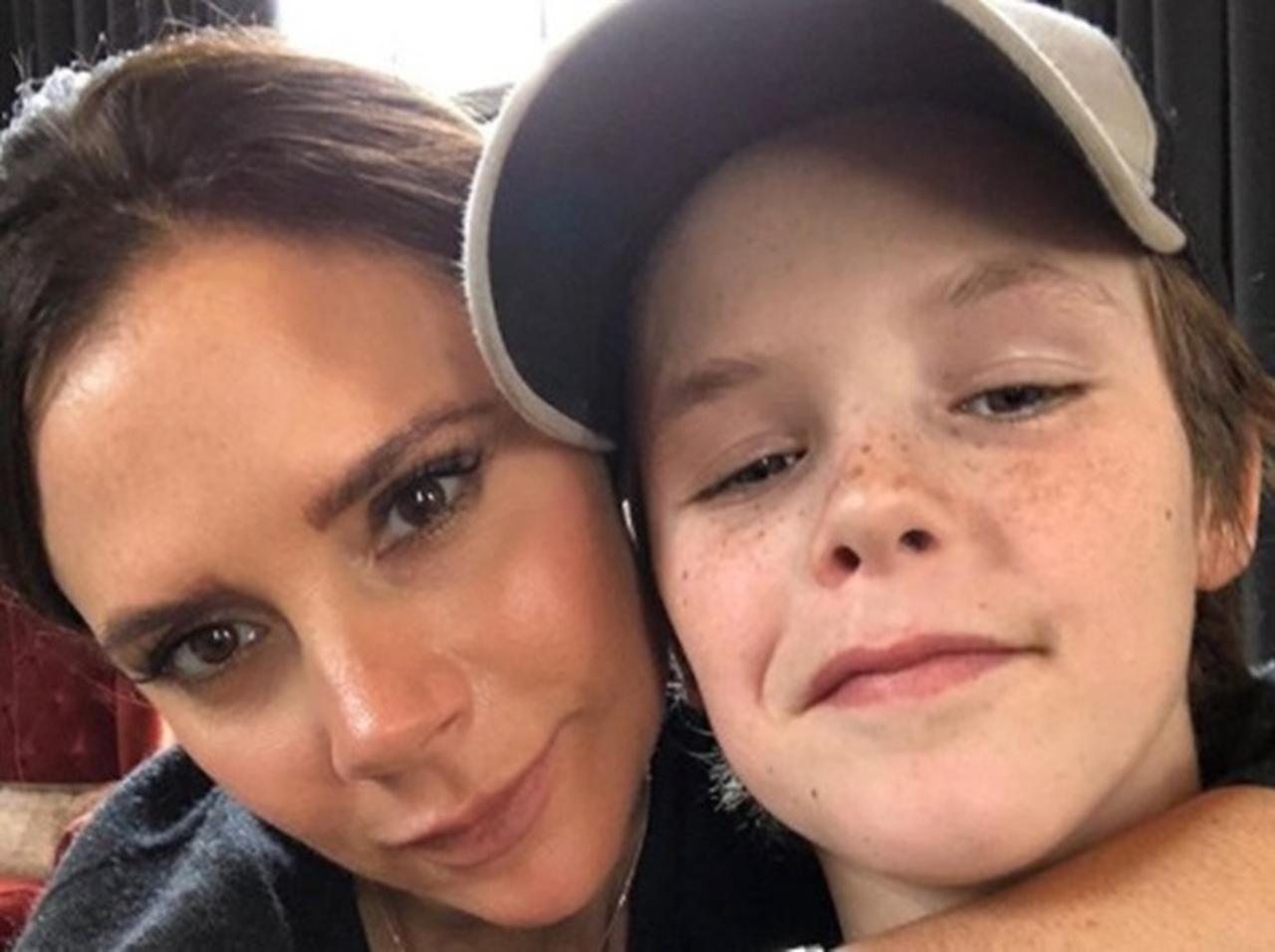 ベッカム家3男クルス、母ヴィクトリアの誕生日プレゼントがなかなかシュール