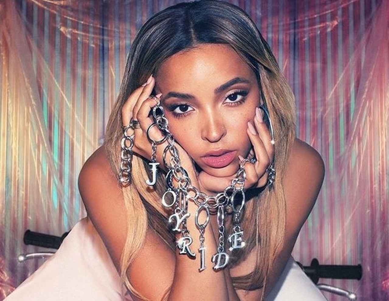 ティナーシェ（Tinashe）「音楽界の新世代ストリート・クイーン」が2018年本格始動！