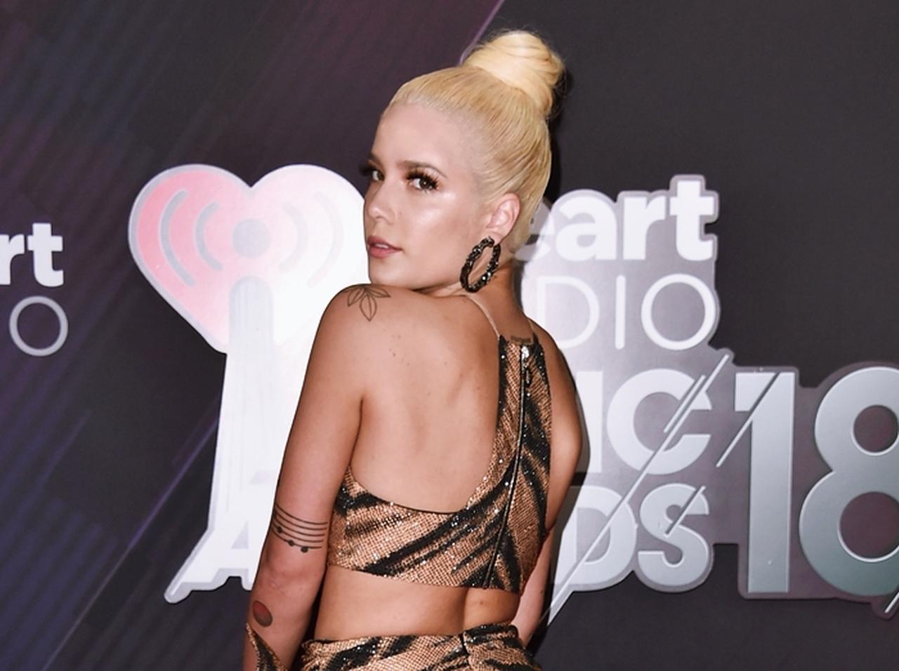 新歌姫ホールジー、ライブ中に「流産」した過去乗り越え決断した“ある事”とは?