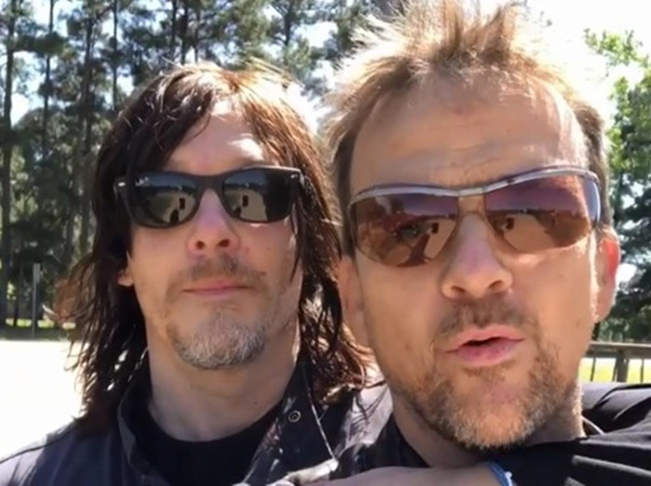 『処刑人』コンビ復活！ノーマン・リーダス、かつての共演者と変わらぬ友情を見せる