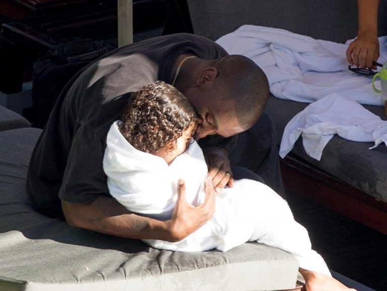 カニエ・ウェスト、愛娘が毎朝行う愛らしい行動を公開