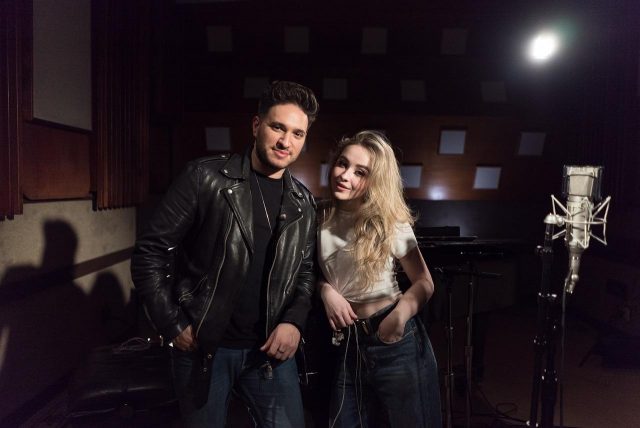 サブリナ・カーペンター、来日間近のジョナス・ブルーに日本の白米をおすすめ