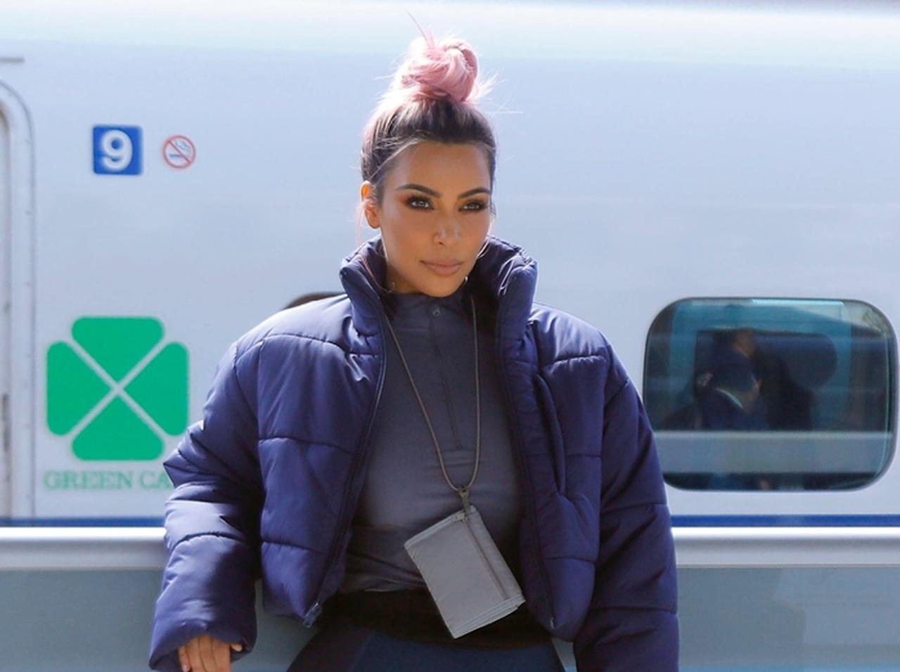 キム・カーダシアン、日本滞在中の写真を公開も「下半身」にツッコミ