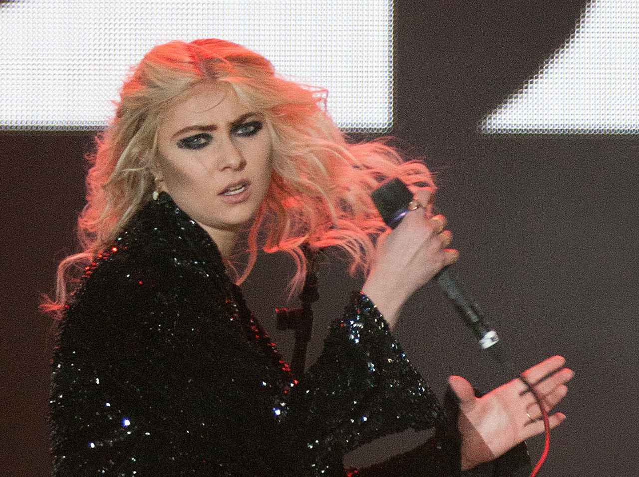 テイラー・モムセンが新作の制作を発表「新しい始まり」