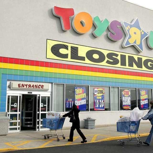 トイザらスが破産申請後に「売りに出したもの」に赤面