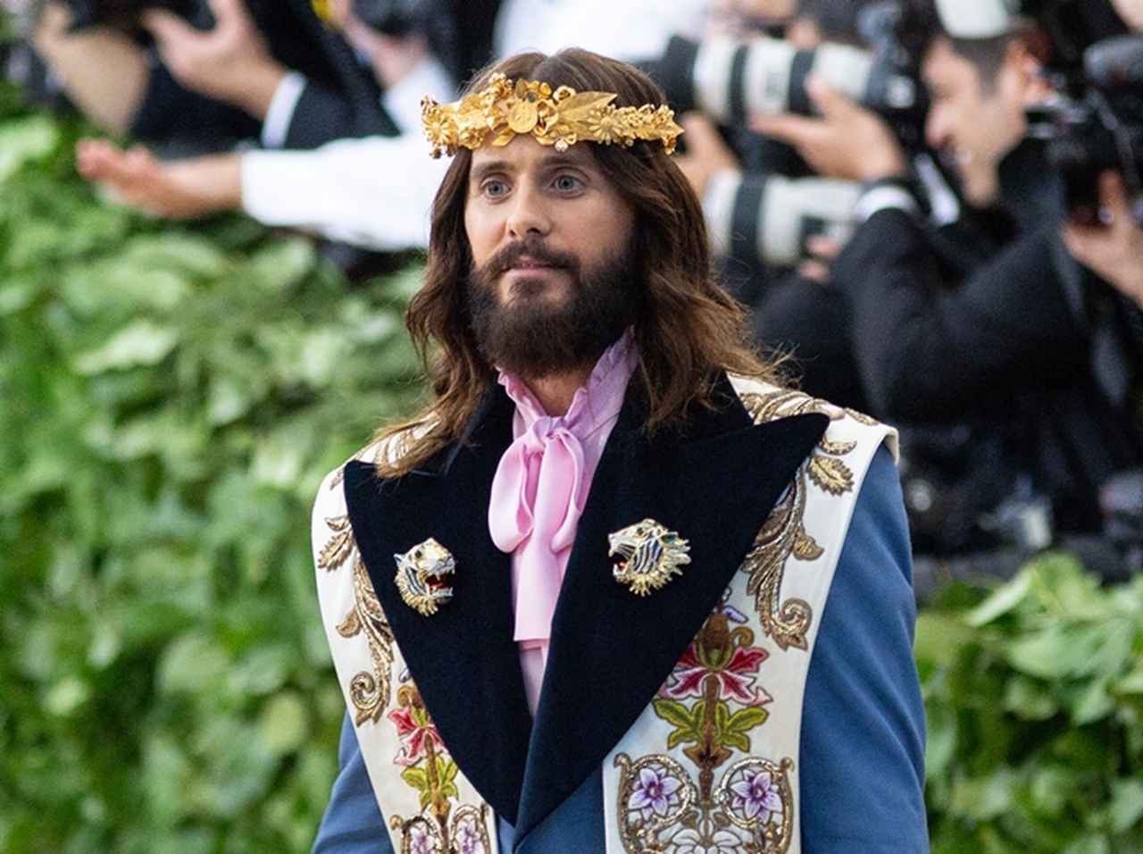 ジャレッド・レト、メットガラで「あの人」と双子コーデ