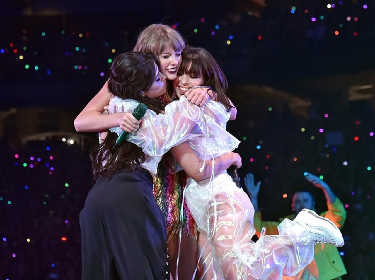 カミラ・カベロ、ついに学生時代の夢を叶える